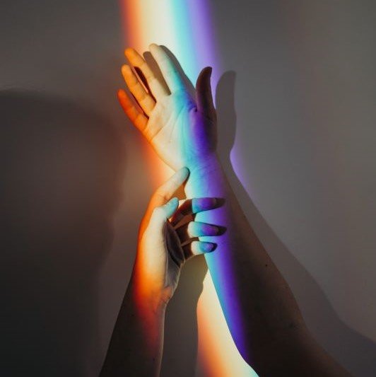 persons-hands-with-rainbow-colors (2)